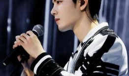 娱乐圈爆料双顶流恋情,甜蜜互动引粉丝热议